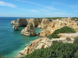 Reasons to visit or move to the Algarve